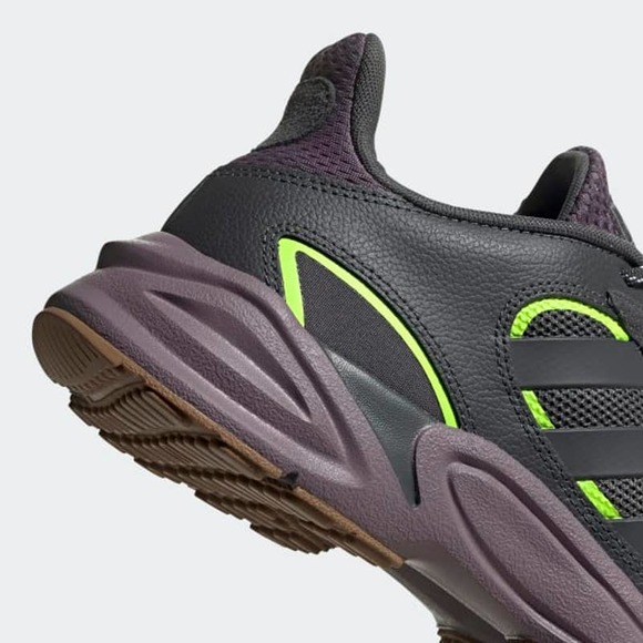 Adidas 90S Valasion Shoes Mens 7.5 NEW